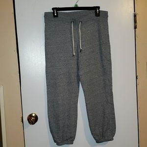 Size medium gray Capri sweatpants